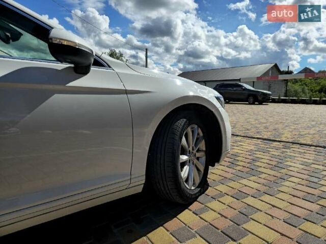 Белый Фольксваген Пассат, объемом двигателя 1.98 л и пробегом 212 тыс. км за 19300 $, фото 8 на Automoto.ua