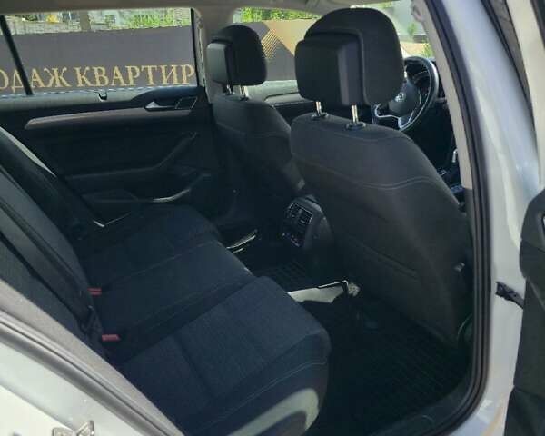 Белый Фольксваген Пассат, объемом двигателя 1.98 л и пробегом 212 тыс. км за 19300 $, фото 15 на Automoto.ua