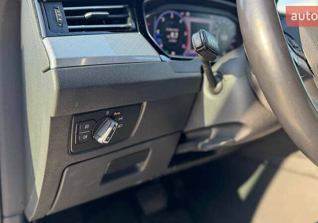 Білий Фольксваген Пассат, об'ємом двигуна 1.97 л та пробігом 201 тис. км за 23000 $, фото 18 на Automoto.ua