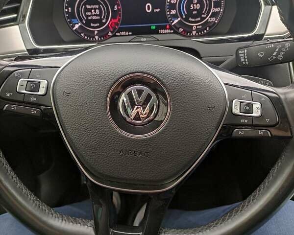 Белый Фольксваген Пассат, объемом двигателя 1.97 л и пробегом 193 тыс. км за 22999 $, фото 20 на Automoto.ua