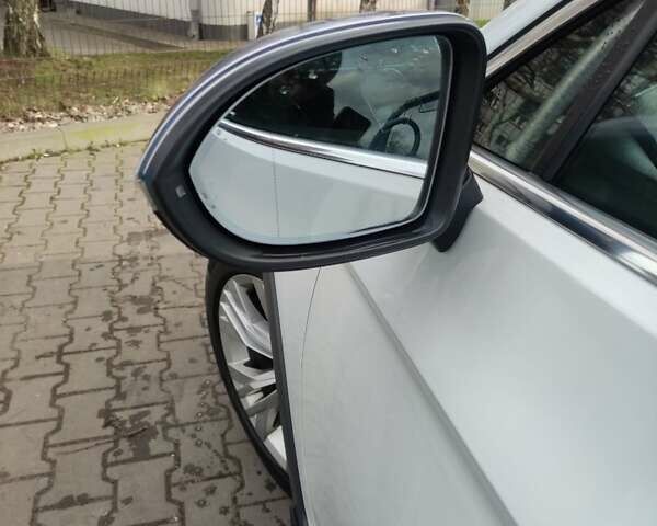 Белый Фольксваген Пассат, объемом двигателя 1.97 л и пробегом 193 тыс. км за 22999 $, фото 12 на Automoto.ua