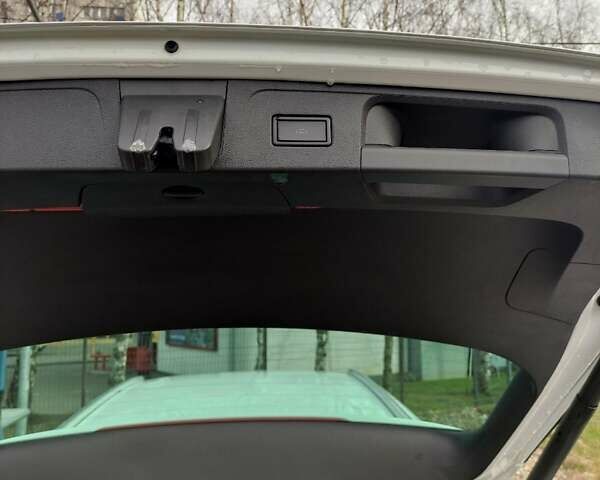 Белый Фольксваген Пассат, объемом двигателя 1.97 л и пробегом 193 тыс. км за 22999 $, фото 29 на Automoto.ua