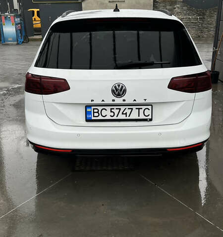 Белый Фольксваген Пассат, объемом двигателя 1.97 л и пробегом 193 тыс. км за 24300 $, фото 6 на Automoto.ua