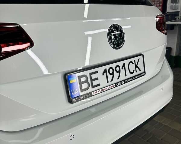 Белый Фольксваген Пассат, объемом двигателя 1.97 л и пробегом 260 тыс. км за 21000 $, фото 1 на Automoto.ua