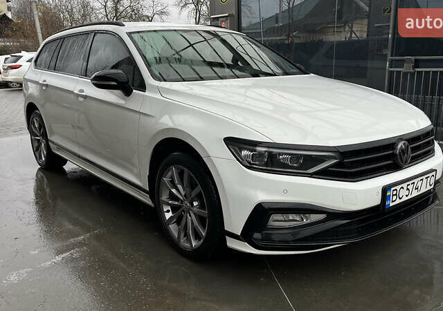 Белый Фольксваген Пассат, объемом двигателя 1.97 л и пробегом 193 тыс. км за 24300 $, фото 3 на Automoto.ua