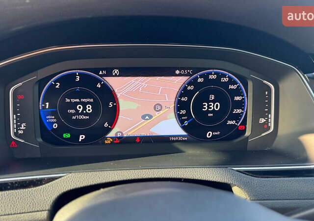 Білий Фольксваген Пассат, об'ємом двигуна 1.97 л та пробігом 201 тис. км за 23000 $, фото 15 на Automoto.ua