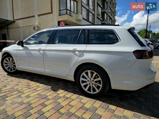 Белый Фольксваген Пассат, объемом двигателя 1.98 л и пробегом 212 тыс. км за 19300 $, фото 2 на Automoto.ua