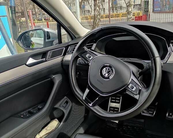 Белый Фольксваген Пассат, объемом двигателя 1.97 л и пробегом 193 тыс. км за 22999 $, фото 18 на Automoto.ua