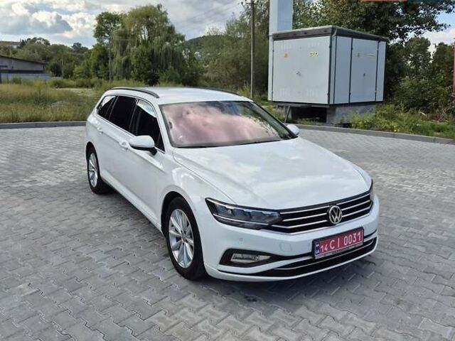 Белый Фольксваген Пассат, объемом двигателя 1.97 л и пробегом 218 тыс. км за 18900 $, фото 12 на Automoto.ua