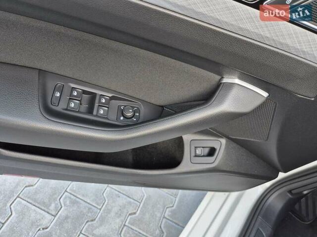 Білий Фольксваген Пассат, об'ємом двигуна 1.97 л та пробігом 218 тис. км за 18850 $, фото 53 на Automoto.ua