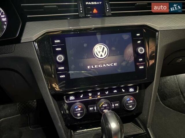 Белый Фольксваген Пассат, объемом двигателя 1.97 л и пробегом 172 тыс. км за 25700 $, фото 26 на Automoto.ua