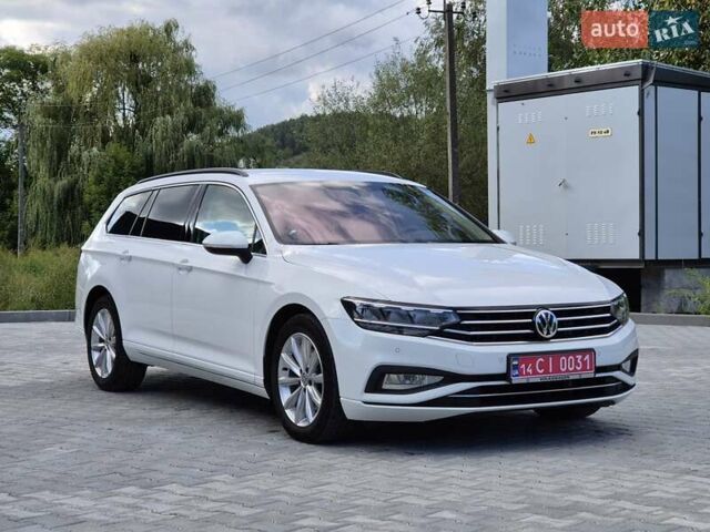 Белый Фольксваген Пассат, объемом двигателя 1.97 л и пробегом 218 тыс. км за 18900 $, фото 8 на Automoto.ua