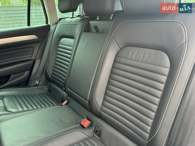 Білий Фольксваген Пассат, об'ємом двигуна 1.97 л та пробігом 205 тис. км за 22900 $, фото 19 на Automoto.ua