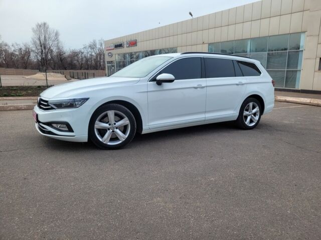 Білий Фольксваген Пассат, об'ємом двигуна 2 л та пробігом 260 тис. км за 18990 $, фото 1 на Automoto.ua