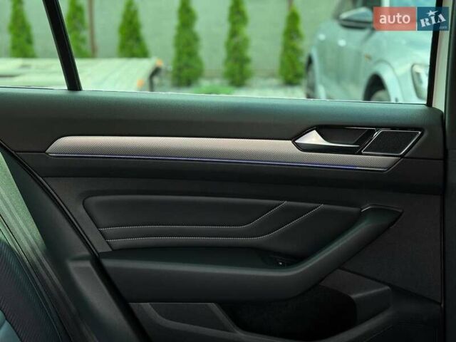 Білий Фольксваген Пассат, об'ємом двигуна 2 л та пробігом 180 тис. км за 28900 $, фото 24 на Automoto.ua