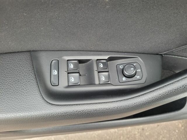 Білий Фольксваген Пассат, об'ємом двигуна 2 л та пробігом 260 тис. км за 18990 $, фото 10 на Automoto.ua