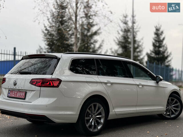 Белый Фольксваген Пассат, объемом двигателя 1.97 л и пробегом 186 тыс. км за 24200 $, фото 6 на Automoto.ua