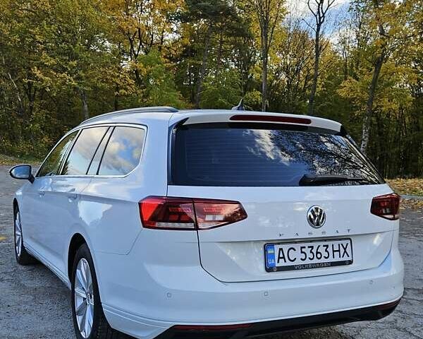 Білий Фольксваген Пассат, об'ємом двигуна 2 л та пробігом 214 тис. км за 18800 $, фото 22 на Automoto.ua