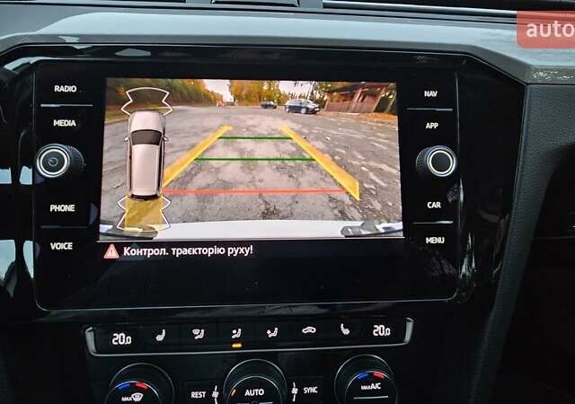 Білий Фольксваген Пассат, об'ємом двигуна 2 л та пробігом 214 тис. км за 18800 $, фото 43 на Automoto.ua