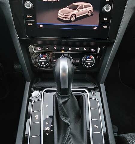 Білий Фольксваген Пассат, об'ємом двигуна 2 л та пробігом 214 тис. км за 18800 $, фото 42 на Automoto.ua