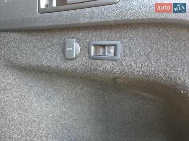 Білий Фольксваген Пассат, об'ємом двигуна 1.97 л та пробігом 218 тис. км за 18850 $, фото 46 на Automoto.ua