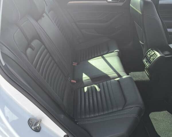 Білий Фольксваген Пассат, об'ємом двигуна 1.4 л та пробігом 165 тис. км за 24407 $, фото 1 на Automoto.ua