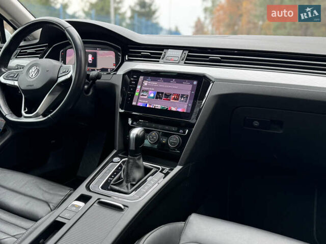 Белый Фольксваген Пассат, объемом двигателя 1.97 л и пробегом 186 тыс. км за 24200 $, фото 23 на Automoto.ua