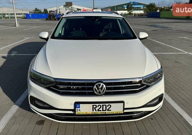 Белый Фольксваген Пассат, объемом двигателя 1.97 л и пробегом 225 тыс. км за 23400 $, фото 9 на Automoto.ua