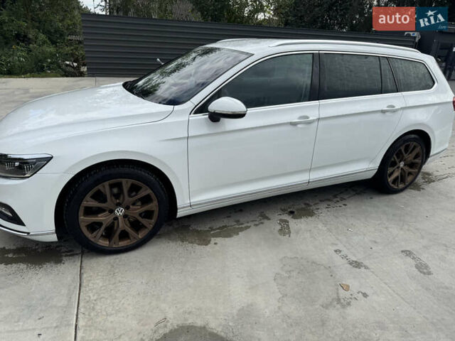 Білий Фольксваген Пассат, об'ємом двигуна 1.97 л та пробігом 205 тис. км за 22900 $, фото 9 на Automoto.ua