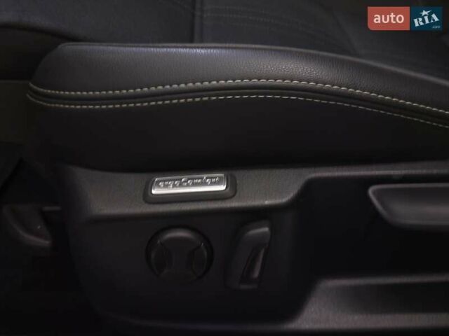 Белый Фольксваген Пассат, объемом двигателя 1.97 л и пробегом 226 тыс. км за 22999 $, фото 8 на Automoto.ua