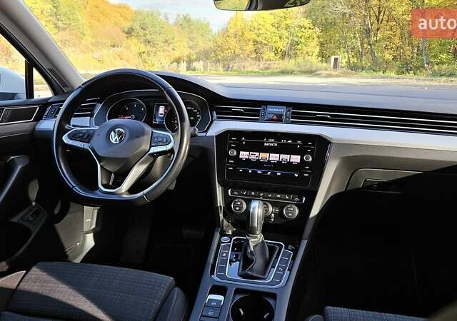 Білий Фольксваген Пассат, об'ємом двигуна 2 л та пробігом 214 тис. км за 18800 $, фото 39 на Automoto.ua