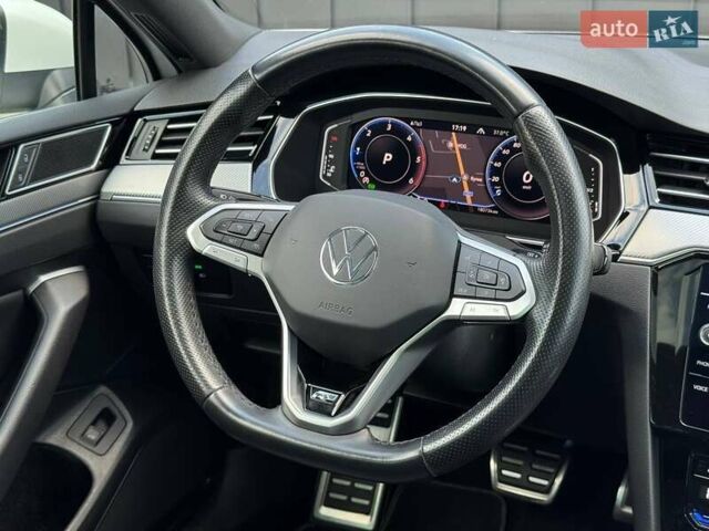 Білий Фольксваген Пассат, об'ємом двигуна 2 л та пробігом 180 тис. км за 28900 $, фото 15 на Automoto.ua