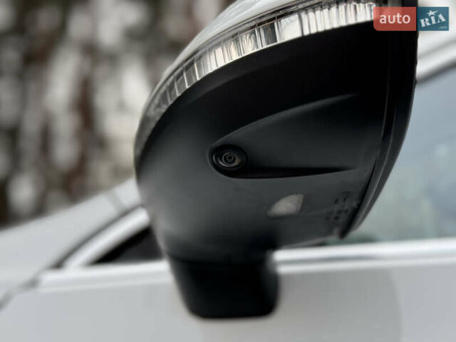 Белый Фольксваген Пассат, объемом двигателя 1.97 л и пробегом 186 тыс. км за 24200 $, фото 10 на Automoto.ua