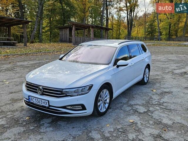 Білий Фольксваген Пассат, об'ємом двигуна 2 л та пробігом 214 тис. км за 18800 $, фото 10 на Automoto.ua