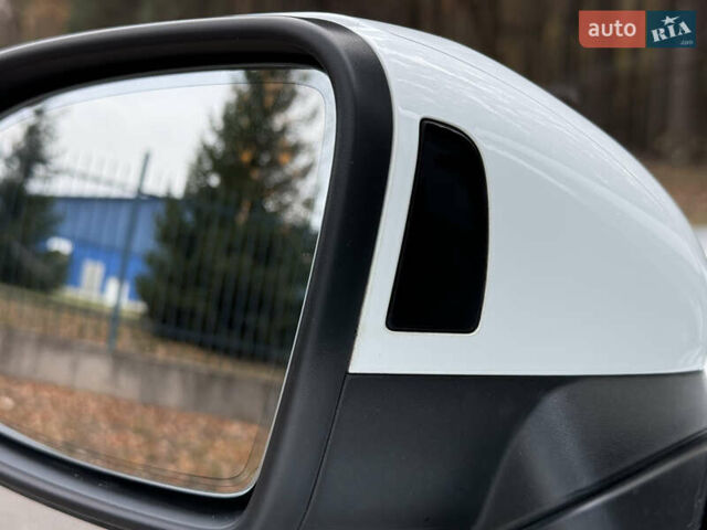 Белый Фольксваген Пассат, объемом двигателя 1.97 л и пробегом 186 тыс. км за 24200 $, фото 13 на Automoto.ua