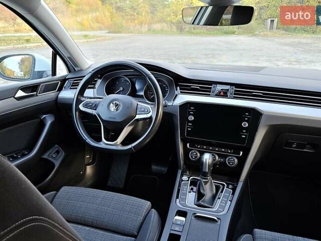 Білий Фольксваген Пассат, об'ємом двигуна 2 л та пробігом 214 тис. км за 18800 $, фото 30 на Automoto.ua