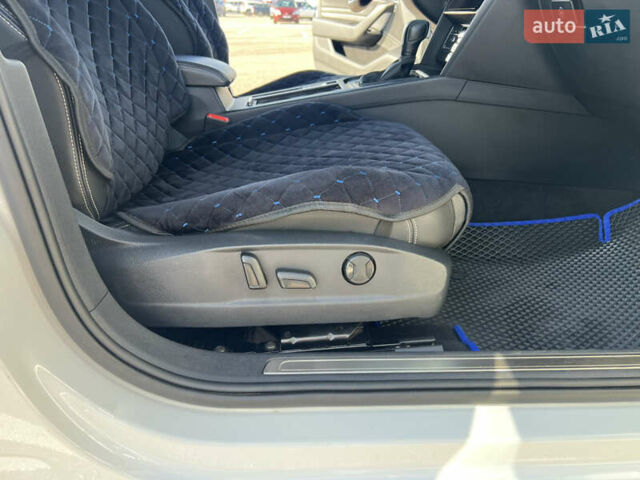 Білий Фольксваген Пассат, об'ємом двигуна 1.97 л та пробігом 226 тис. км за 23900 $, фото 18 на Automoto.ua