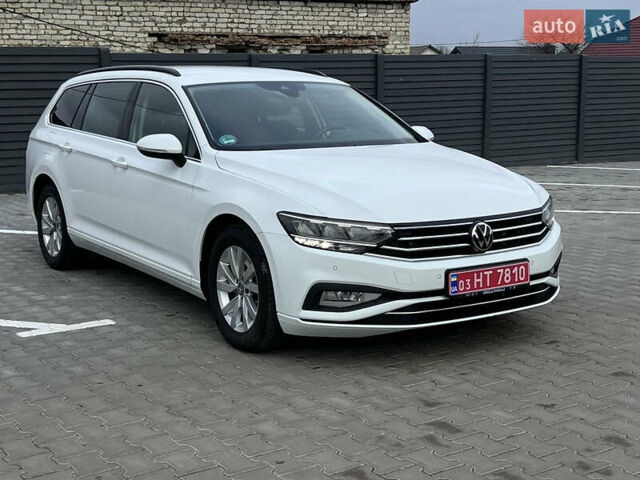 Білий Фольксваген Пассат, об'ємом двигуна 2 л та пробігом 186 тис. км за 21500 $, фото 21 на Automoto.ua