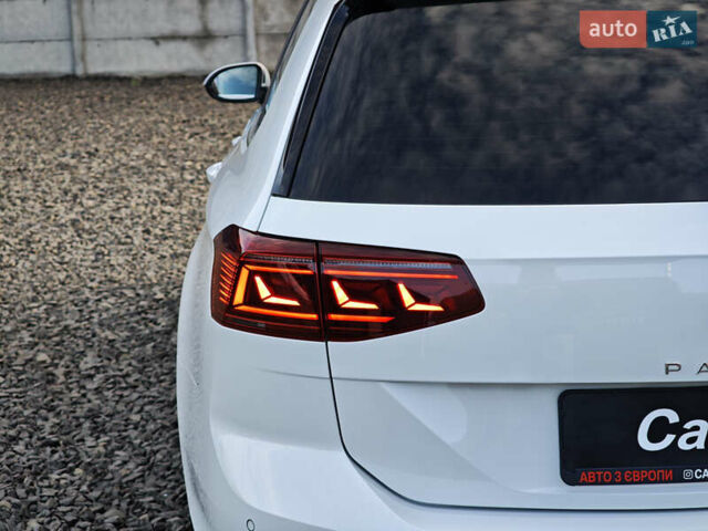 Белый Фольксваген Пассат, объемом двигателя 2 л и пробегом 202 тыс. км за 24999 $, фото 14 на Automoto.ua