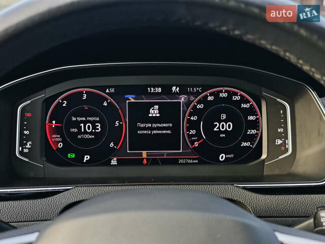 Белый Фольксваген Пассат, объемом двигателя 2 л и пробегом 202 тыс. км за 24999 $, фото 27 на Automoto.ua