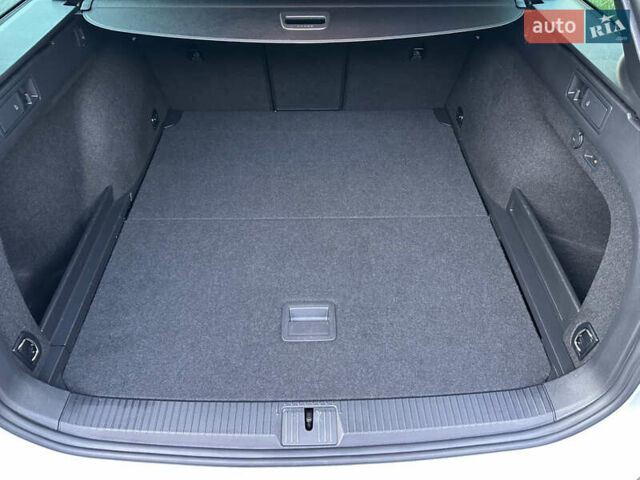 Фольксваген Пассат 2021 в Умани на Automoto.ua Белый Фольксваген Пассат, объемом двигателя 2 л и пробегом 155 тыс. км за 25000 $, фото 58 на Automoto.ua