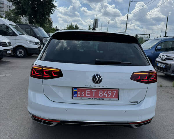 Белый Фольксваген Пассат, объемом двигателя 2 л и пробегом 194 тыс. км за 25900 $, фото 7 на Automoto.ua