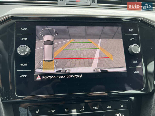 Білий Фольксваген Пассат, об'ємом двигуна 2 л та пробігом 186 тис. км за 21500 $, фото 45 на Automoto.ua