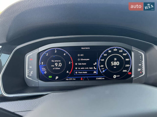 Білий Фольксваген Пассат, об'ємом двигуна 1.97 л та пробігом 226 тис. км за 23900 $, фото 25 на Automoto.ua