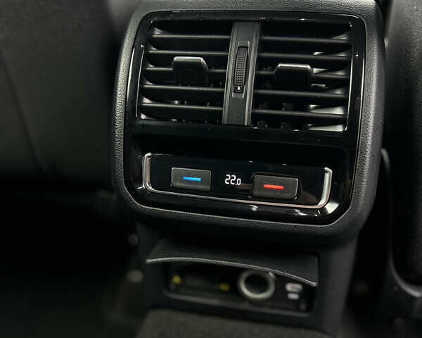 Білий Фольксваген Пассат, об'ємом двигуна 2 л та пробігом 186 тис. км за 21500 $, фото 35 на Automoto.ua