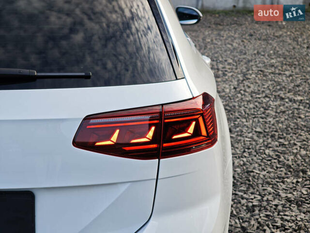 Белый Фольксваген Пассат, объемом двигателя 2 л и пробегом 202 тыс. км за 24999 $, фото 15 на Automoto.ua