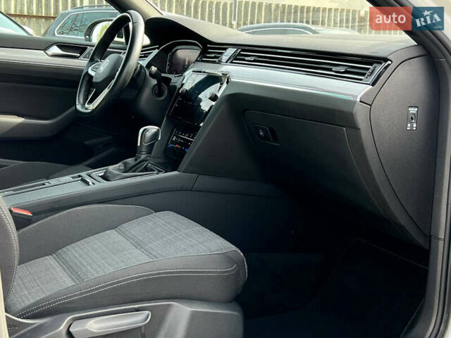 Фольксваген Пассат 2021 в Луцке на Automoto.ua Белый Фольксваген Пассат, объемом двигателя 1.97 л и пробегом 225 тыс. км за 25122 $, фото 25 на Automoto.ua