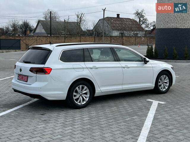 Білий Фольксваген Пассат, об'ємом двигуна 2 л та пробігом 186 тис. км за 21500 $, фото 25 на Automoto.ua