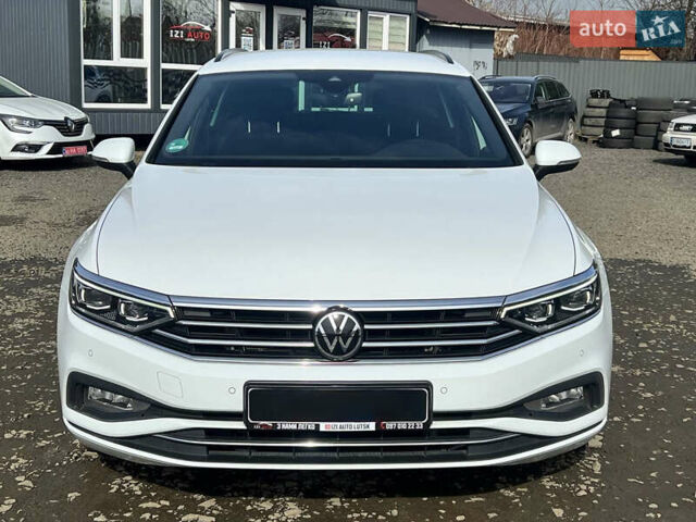 Фольксваген Пассат 2021 в Луцке на Automoto.ua Белый Фольксваген Пассат, объемом двигателя 1.97 л и пробегом 225 тыс. км за 25122 $, фото 2 на Automoto.ua