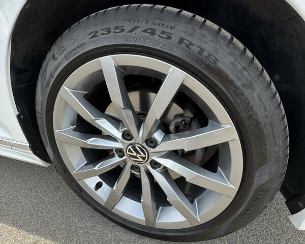 Белый Фольксваген Пассат, объемом двигателя 2 л и пробегом 194 тыс. км за 25900 $, фото 16 на Automoto.ua